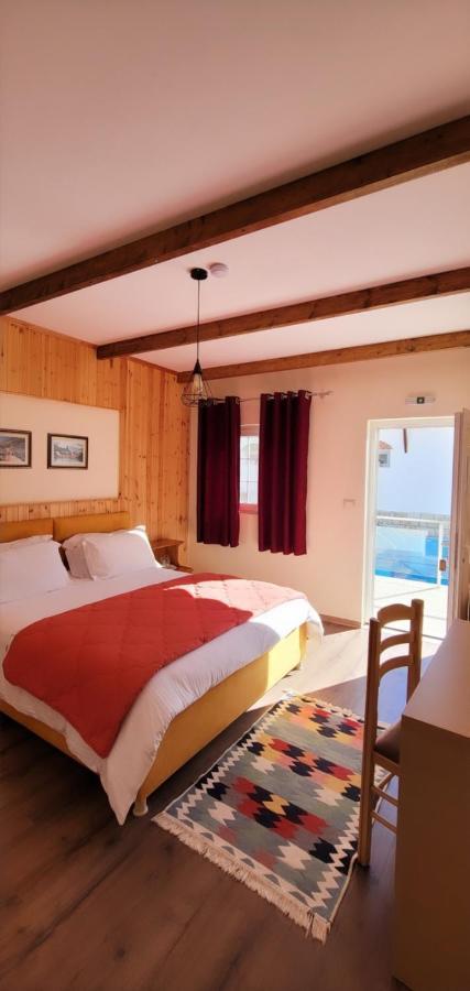 Guesthouse Lord Byron Tepelene Екстериор снимка